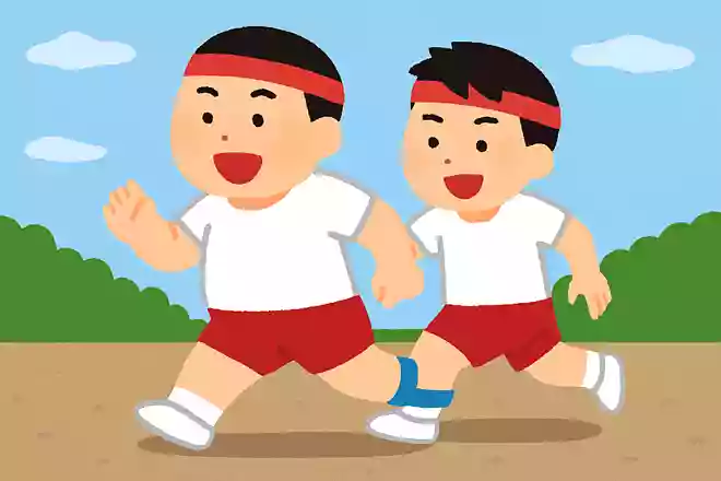 同じ位の身長なら、体格のいい人・足の速い人が前