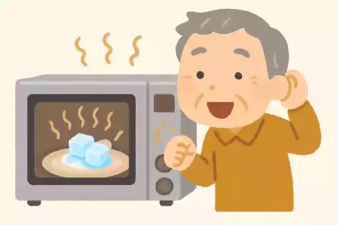 氷を電子レンジで加熱するとどうなるでしょうか?
