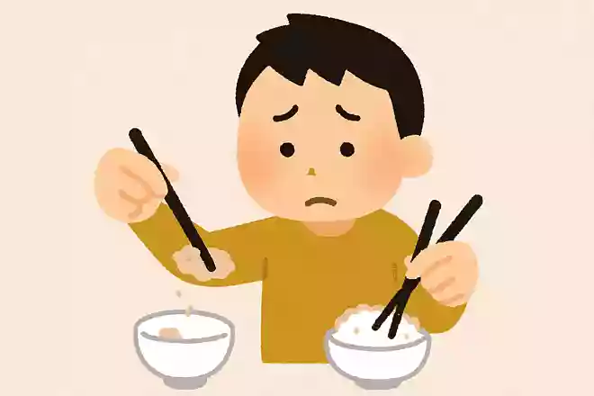 1本だと使いづらく、2本だとうまく食べられる道具はなんでしょう?