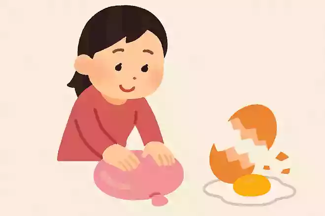 押すと気持ちいいけど、落とすと割れてしまうものは何でしょう?