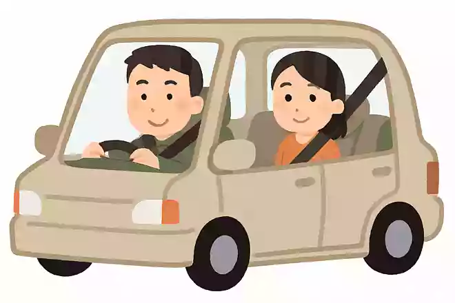 後部座席に座る人は、シートベルトをしなくてもいい?