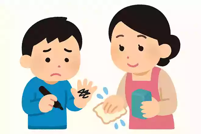 手に付いた油性ペンを落とすものは何でしょうか?