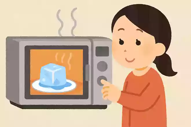 氷を電子レンジで温めるとどうなる？
