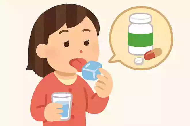 薬を飲む前に氷をなめると苦味を感じない