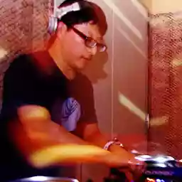 DJ Warp