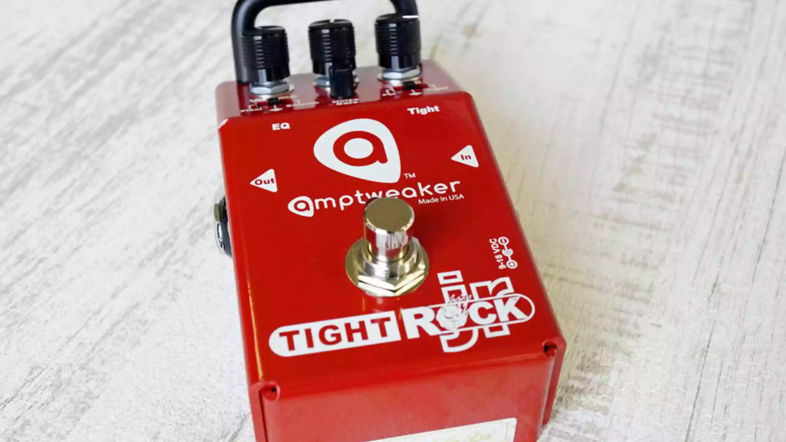 コンパクトでも数々のロックサウンドをカバー！ AMPTWEAKER